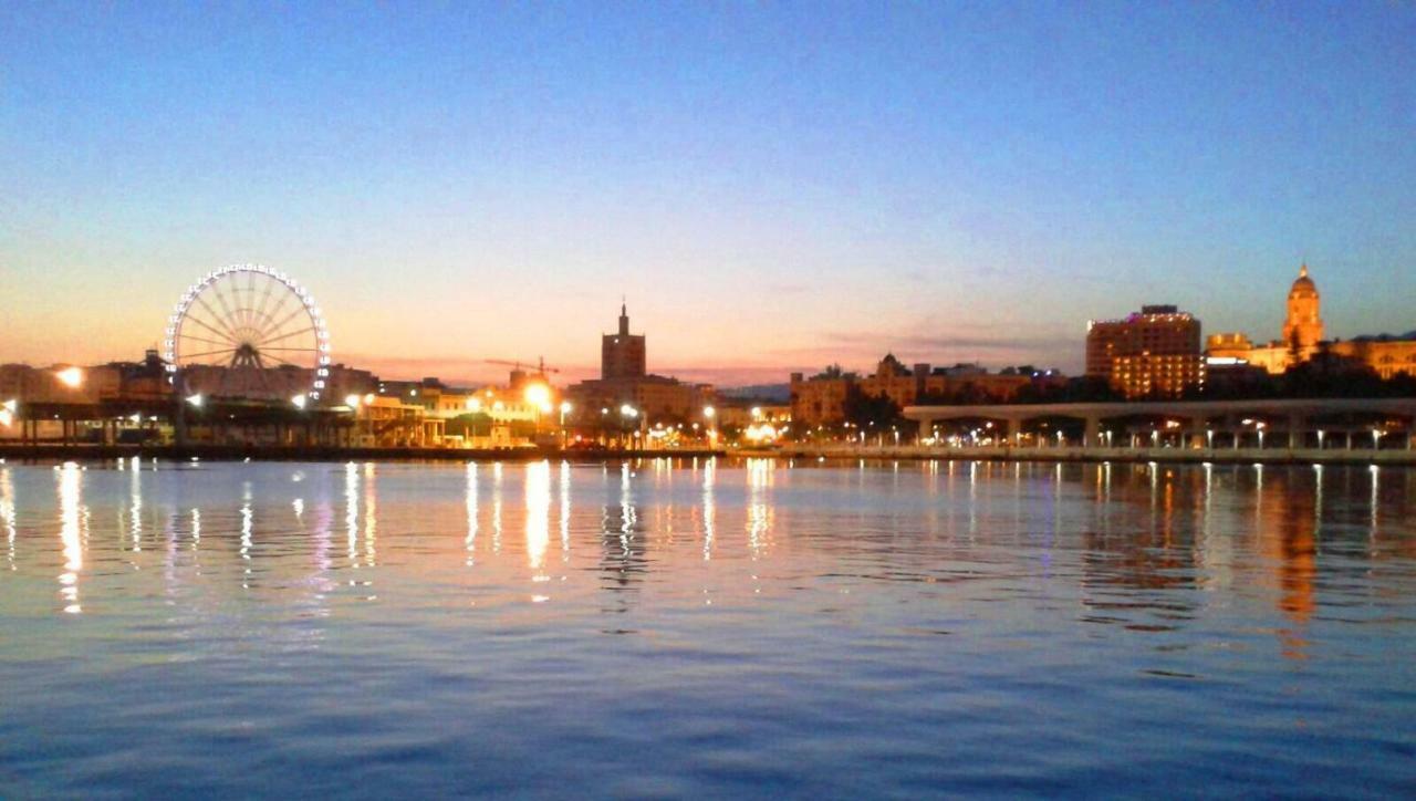 Encantador Bajo En Malaga Luaran gambar